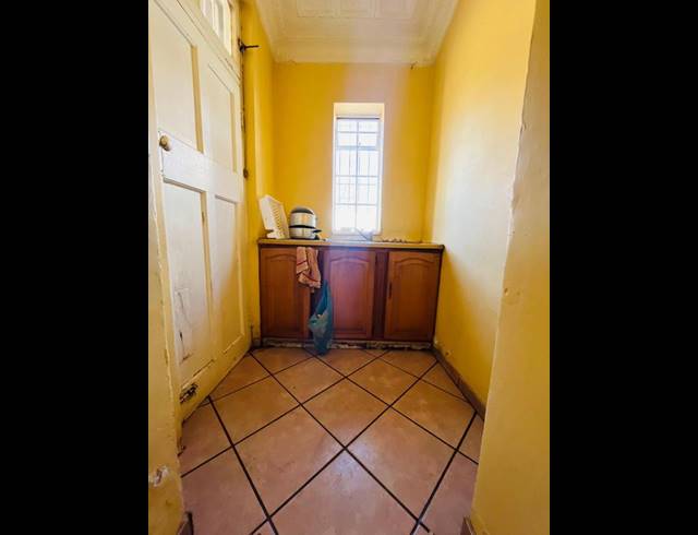 3 BEDROOM HOUSE FOR SALE IN KENSINGTON